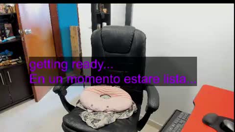 Snapshot of peanut_tangerine chatting on 07-10-26, 07:05 Tangerine Penaut online show from 07-10-26, 07:05