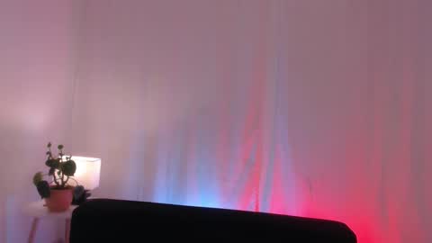 LILLY online show from 02-09-25, 07:49