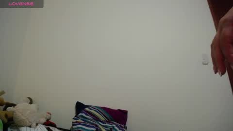 Pearl online show from 02-25-25, 03:52