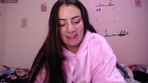 Pearl online show from 10-15-25, 04:12