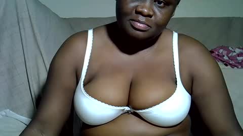 Keci online show from 10-16-25, 10:44