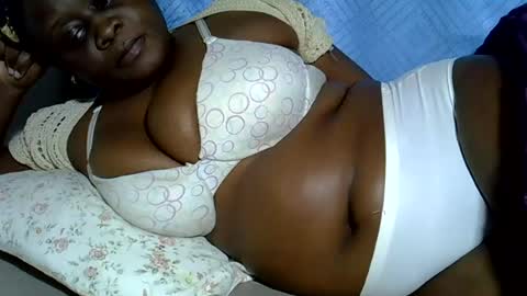 Snapshot of pearl_33 chatting on 06-08-26, 01:20 Keci online show from 06-08-26, 01:20