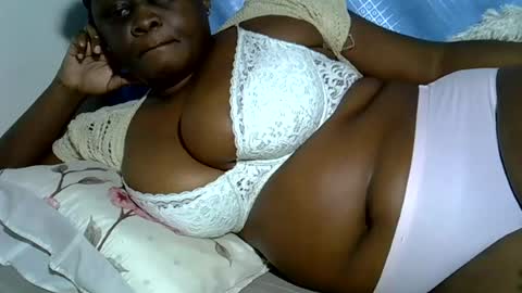 Snapshot of pearl_33 chatting on 06-21-26, 03:58 Keci online show from 06-21-26, 03:58