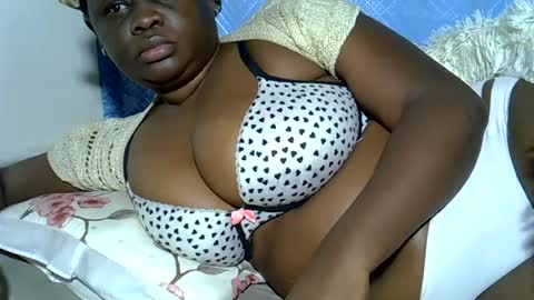 Snapshot of pearl_33 chatting on 07-07-26, 11:14 Keci online show from 07-07-26, 11:14