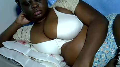 Snapshot of pearl_33 chatting on 07-09-26, 12:31 Keci online show from 07-09-26, 12:31