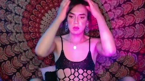 pearlatin online show from 05-20-26, 12:39