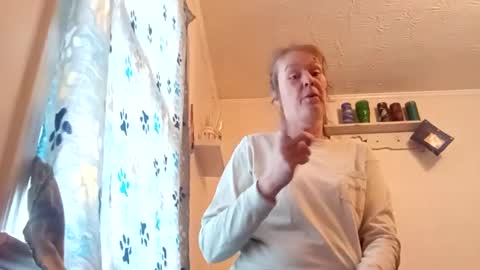 Pearl May online show from 01-21-25, 07:06