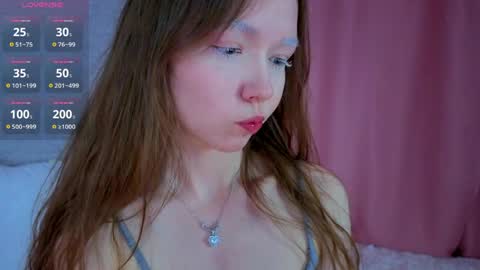 Snapshot of pearly_peach_ chatting on 06-01-26, 06:09 pearly_peach_ online show from 06-01-26, 06:09