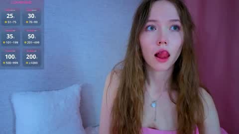 Snapshot of pearly_peach_ chatting on 06-04-26, 06:14 pearly_peach_ online show from 06-04-26, 06:14
