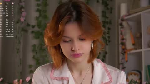 Lily online show from 11-11-25, 12:32