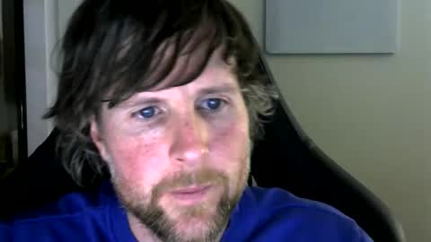 Snapshot of pecas90 chatting on 12-23-25, 01:03 pecas90 online show from 12-23-25, 01:03