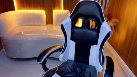 peige_tx online show from 01-14-26, 01:17