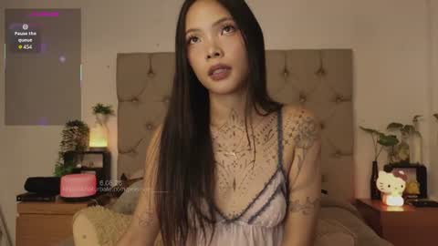 Snapshot of peisinoe_____ chatting on 06-08-26, 11:27 Kris online show from 06-08-26, 11:27