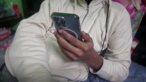 pencilchor online show from 01-02-25, 07:40