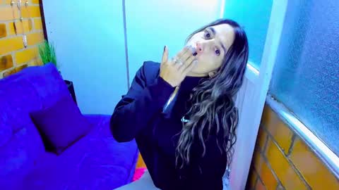 Penelope online show from 02-15-25, 12:04