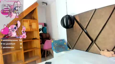 Snapshot of penelopeguzman__ chatting on 06-20-26, 02:09 Sweet Penelope online show from 06-20-26, 02:09