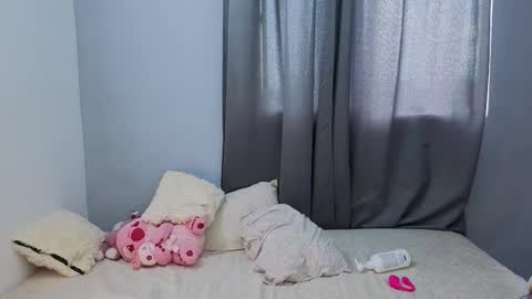 penelophe01 online show from 03-21-26, 10:13