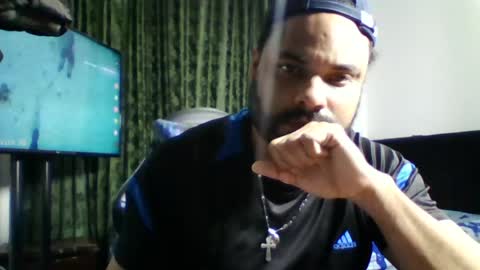 Snapshot of penetreitors33 chatting on 07-01-26, 03:41 Carlos online show from 07-01-26, 03:41