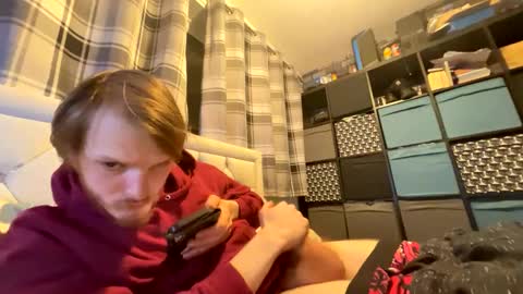 Penguin online show from 10-02-25, 12:28