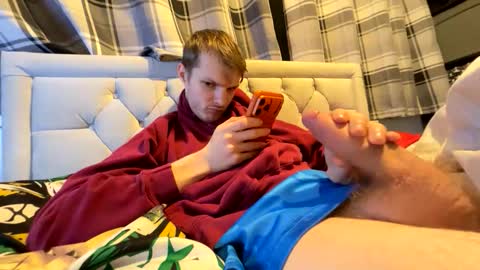 Penguin online show from 12-15-25, 07:40