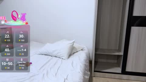 penny_coco online show from 11-21-25, 09:19