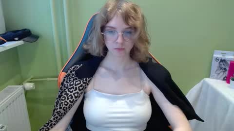 Penny online show from 11-26-25, 07:42