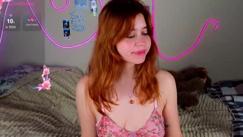 Snapshot of penny_staar chatting on 02-09-25, 12:17 Penny staar online show from 02-09-25, 12:17