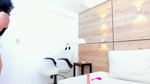  PENNY  online show from 02-01-25, 05:26