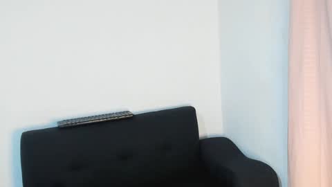   online show from 02-03-25, 01:40