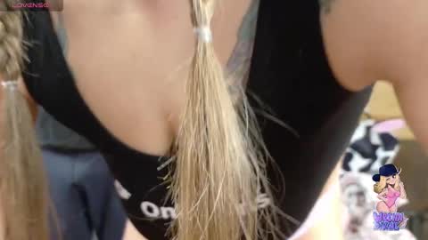 Wrenn Divine online show from 01-04-25, 04:22