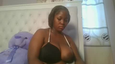 Snapshot of periwinkle20 chatting on 02-08-26, 04:38 Taurus online show from 02-08-26, 04:38