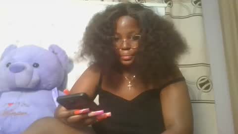 Snapshot of periwinkle20 chatting on 02-10-26, 06:23 Taurus online show from 02-10-26, 06:23