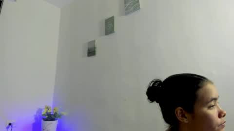 Snapshot of perla_mistc chatting on 04-25-26, 05:21 Perla mistc online show from 04-25-26, 05:21