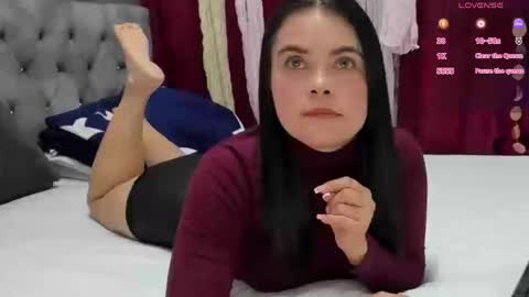 Perla Thompson online show from 01-06-26, 08:45