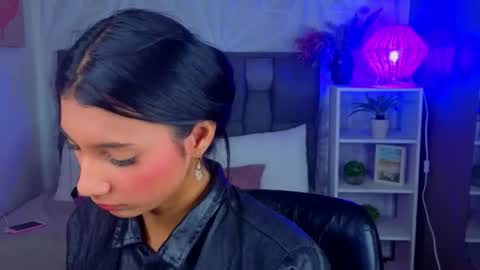 Snapshot of perlaa_moon_ chatting on 07-14-26, 06:57 PERLA online show from 07-14-26, 06:57