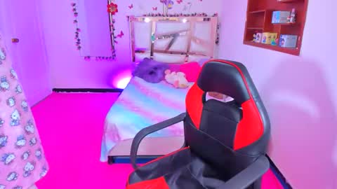 PERLA online show from 03-07-26, 02:03