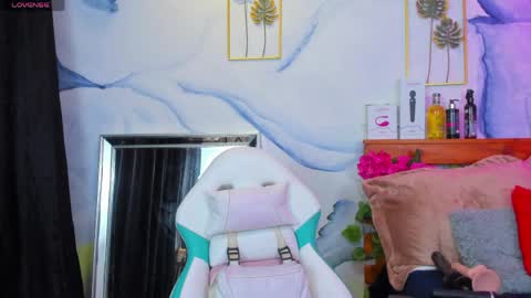 Perla Franco online show from 04-12-26, 12:04