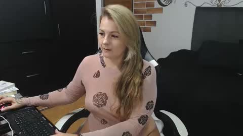 goloza online show from 11-21-25, 02:43