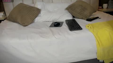 Snapshot of perlapreciosa chatting on 06-25-26, 04:01 PerlaPreciosa online show from 06-25-26, 04:01