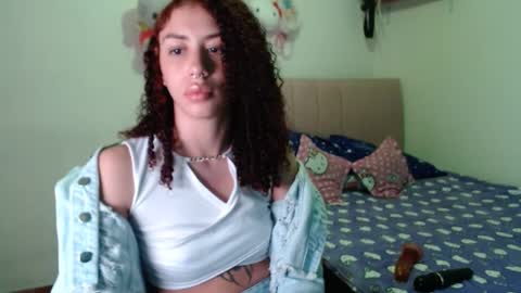 Snapshot of perlaweb_09 chatting on 09-11-25, 10:10 perlaweb_09 online show from 09-11-25, 10:10