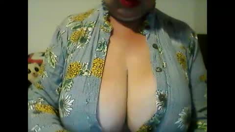 perlita070822 online show from 12-31-24, 04:49