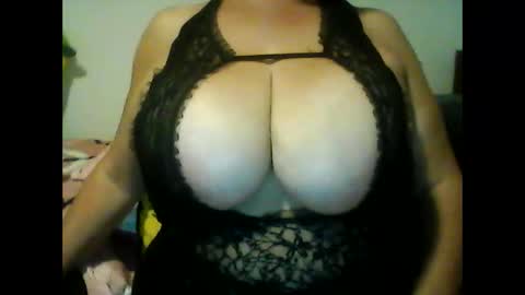 perlita070822 online show from 01-08-25, 04:55