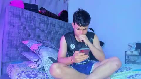 Snapshot of perseo2006 chatting on 10-21-25, 02:45 Perseo online show from 10-21-25, 02:45