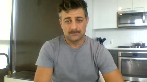 Snapshot of persianprince546 chatting on 05-27-26, 04:37 persianprince546 online show from 05-27-26, 04:37