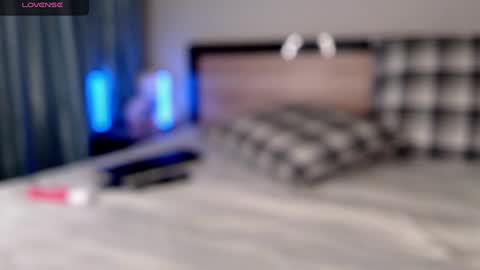 Julia  PVT IS OPEN -- LUSH IS ON online show from 01-25-25, 02:03