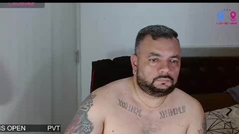 Snapshot of perverseveteranmanxxx chatting on 04-15-26, 02:40 Carlos online show from 04-15-26, 02:40