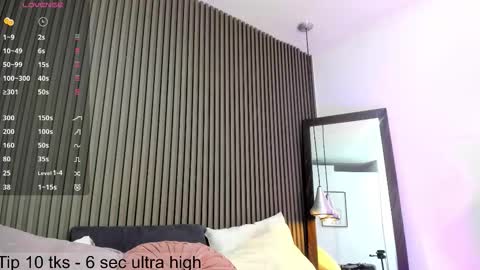 Lizza online show from 11-18-25, 11:36