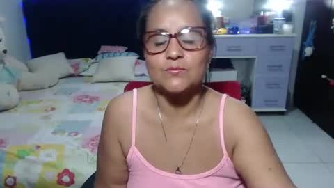 Snapshot of pervert_mommy_x chatting on 04-20-26, 10:29 SAMY online show from 04-20-26, 10:29