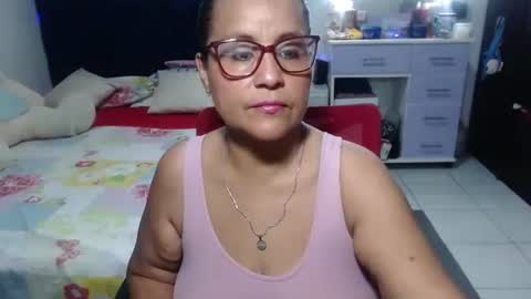 Snapshot of pervert_mommy_x chatting on 04-21-26, 09:48 SAMY online show from 04-21-26, 09:48