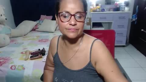 Snapshot of pervert_mommy_x chatting on 04-23-26, 09:30 SAMY online show from 04-23-26, 09:30